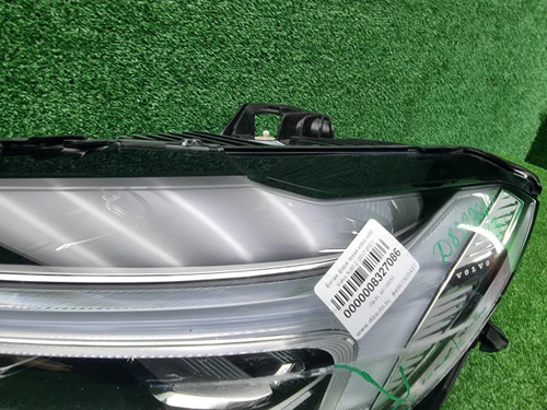 Фара левая Volvo XC60 2 (2017-2021) LED