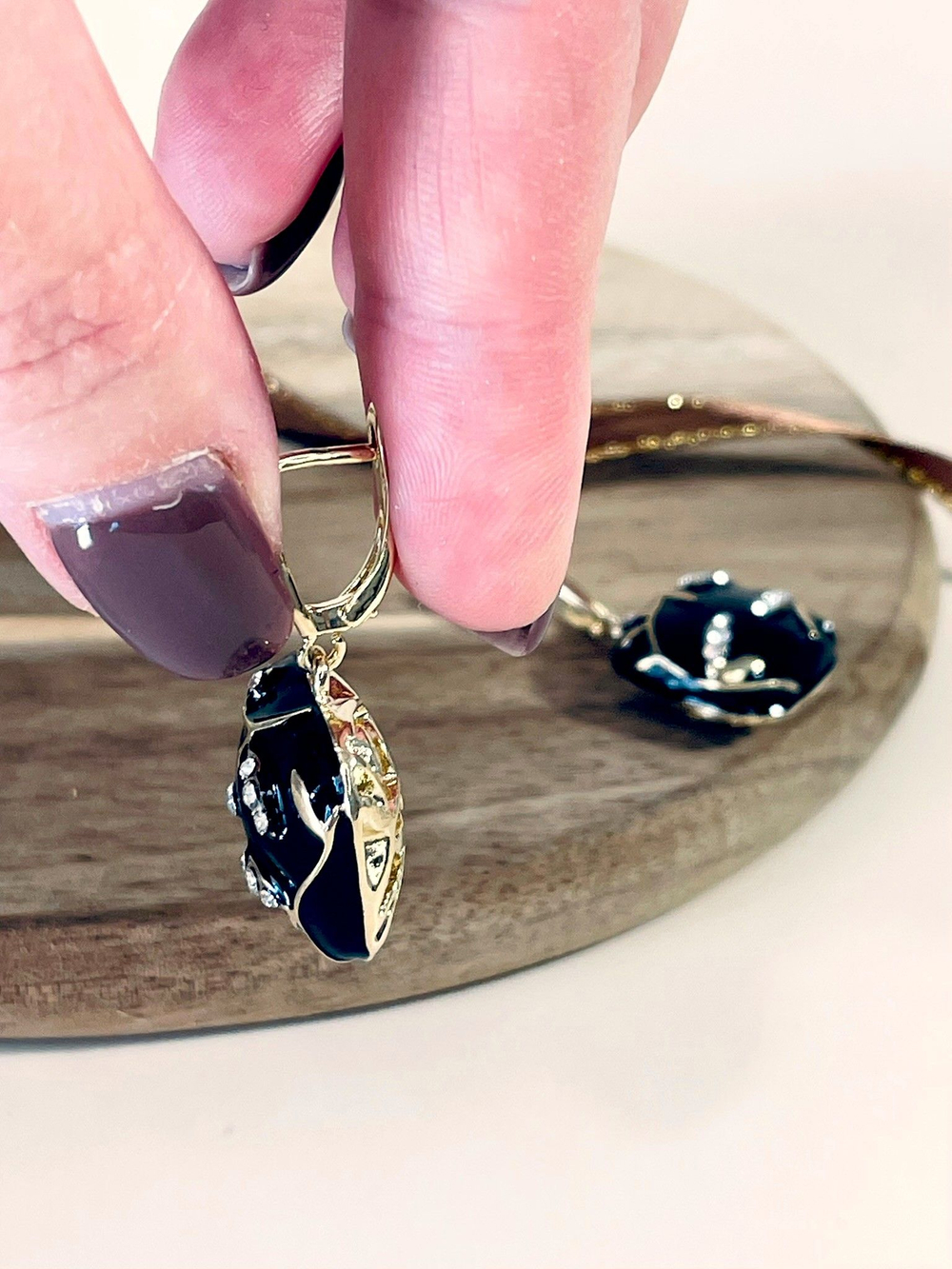 Серьги подвески с эмалью