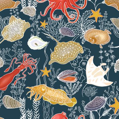Sea animals and seaweed seamless pattern.