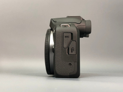Canon EOS R100 + 18-45 IS STM