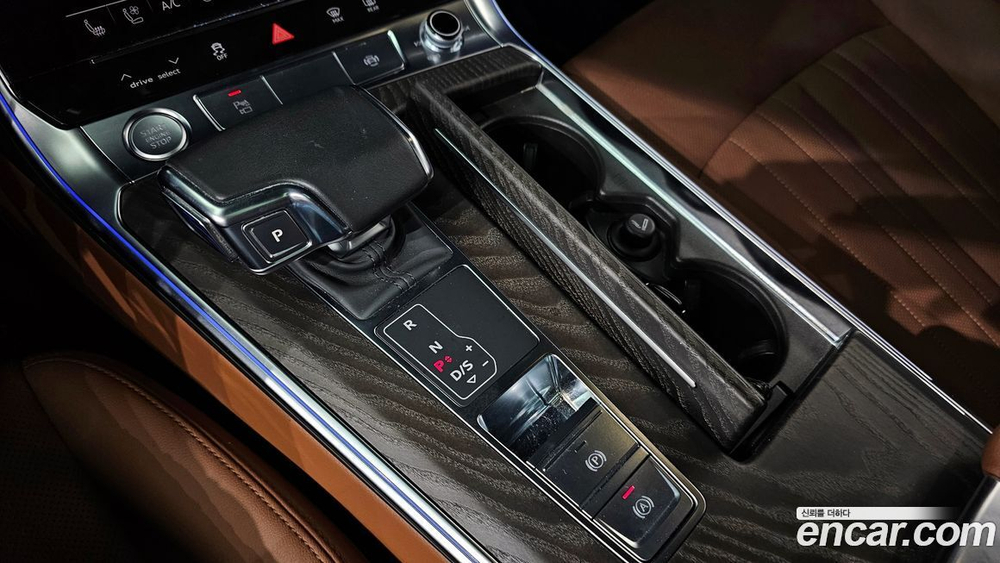 Audi A6 (C8) 45 TFSI Premium (08.2020)