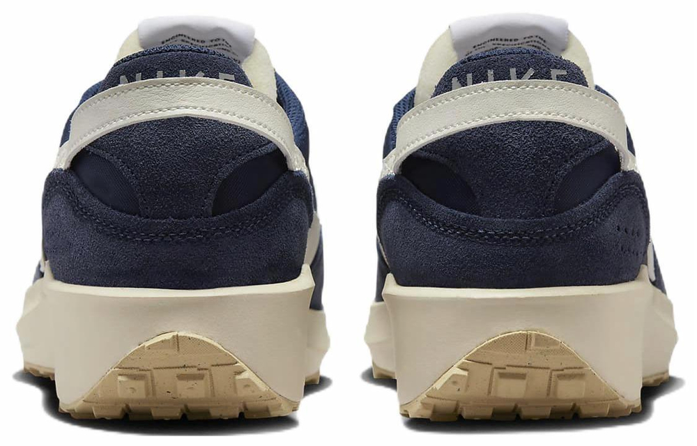 Кроссовки Nike Waffle Debut