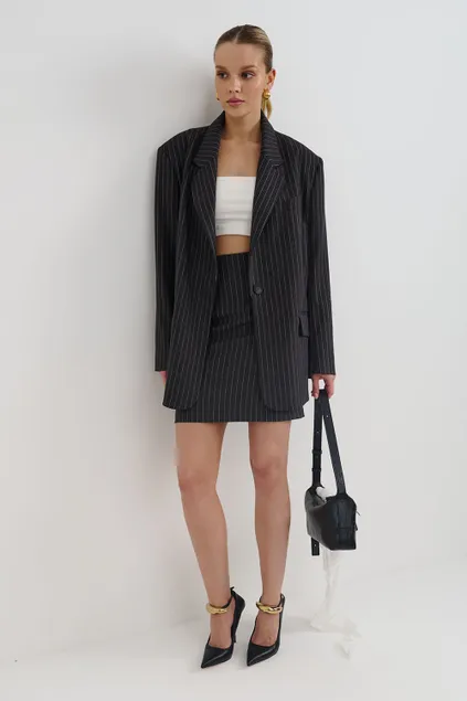 Пиджак свободный в полоску темно-серого цвета