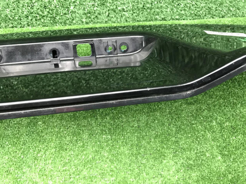 Спойлер крышки багажника Geely Atlas Pro (21-нв)