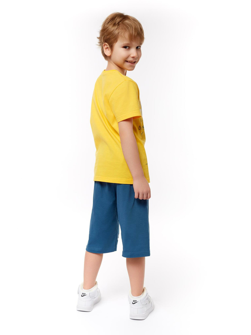 01-122-1 Комплект фуфайка+шорты для мальчика Luneva.
