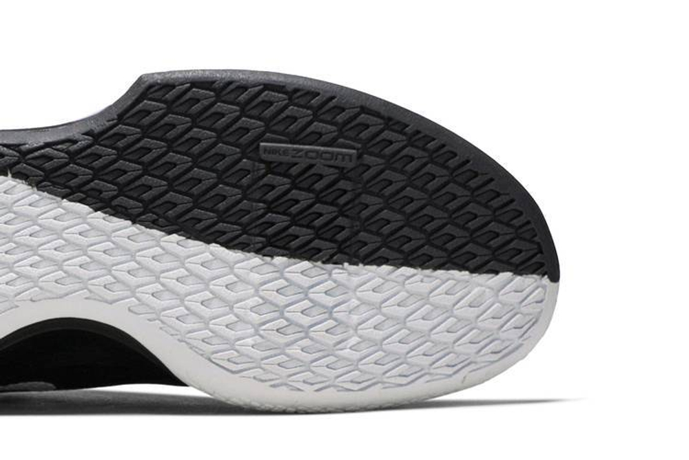 Кроссовки Nike Mamba Focus Tb