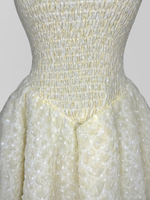 Платье YIYISTORY 3882 короткое с пышной юбкой, розой на шею и шортиками в комплекте