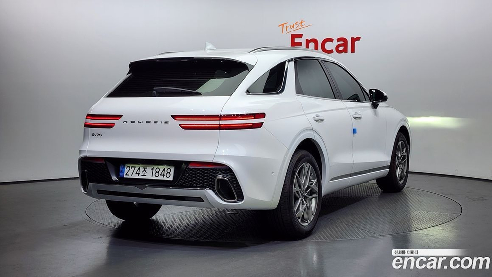 Genesis GV70 2.5T Бензин 2WD (05.2022)