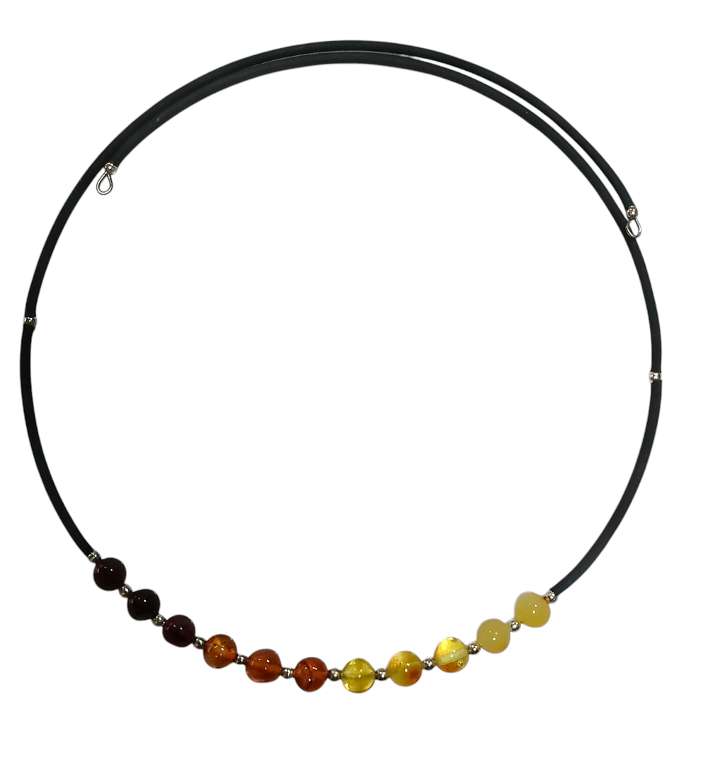 Чокер с янтарем