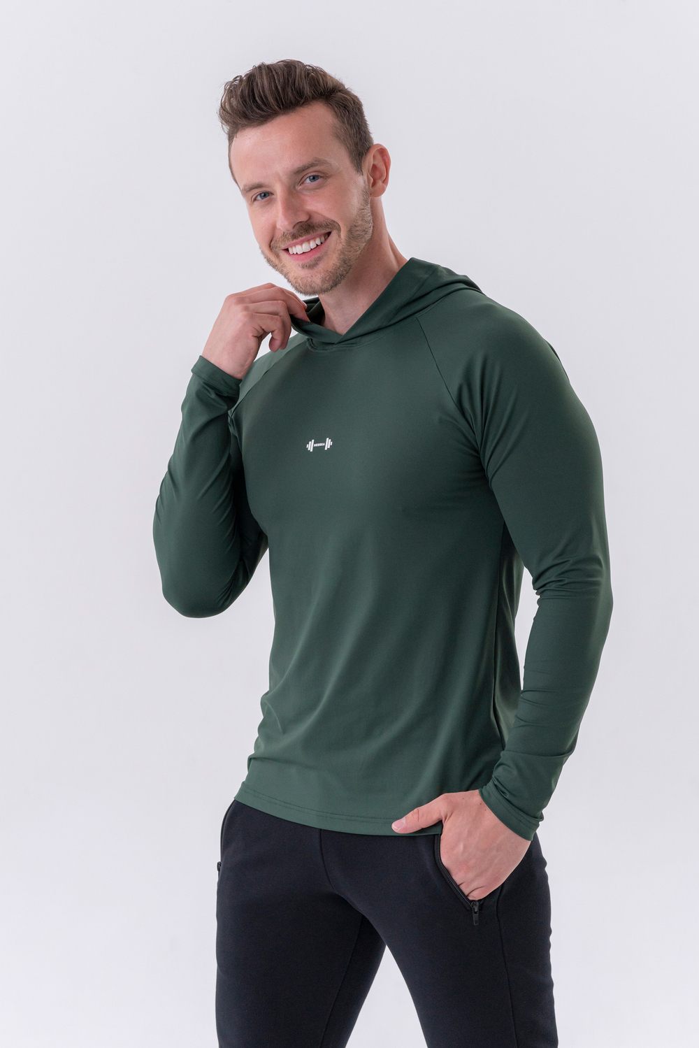 Мужской лонгслив Nebbia Long-Sleeve T-shirt with a hoodie 330 Green