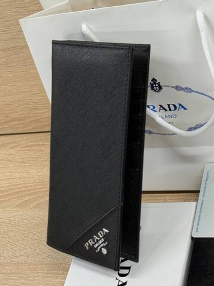 Кошелек Prada