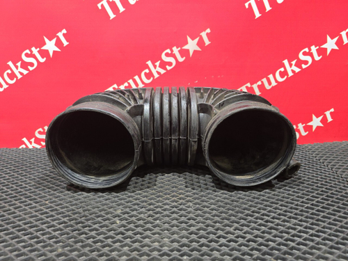 Патрубок воздушного фильтра 2017 г