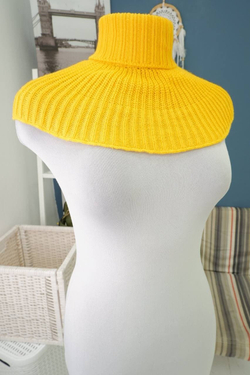 Манишка яркая на 3-5 лет