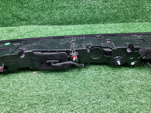 Фонарь крышки багажника Lixiang L6 (2024-н.в.)