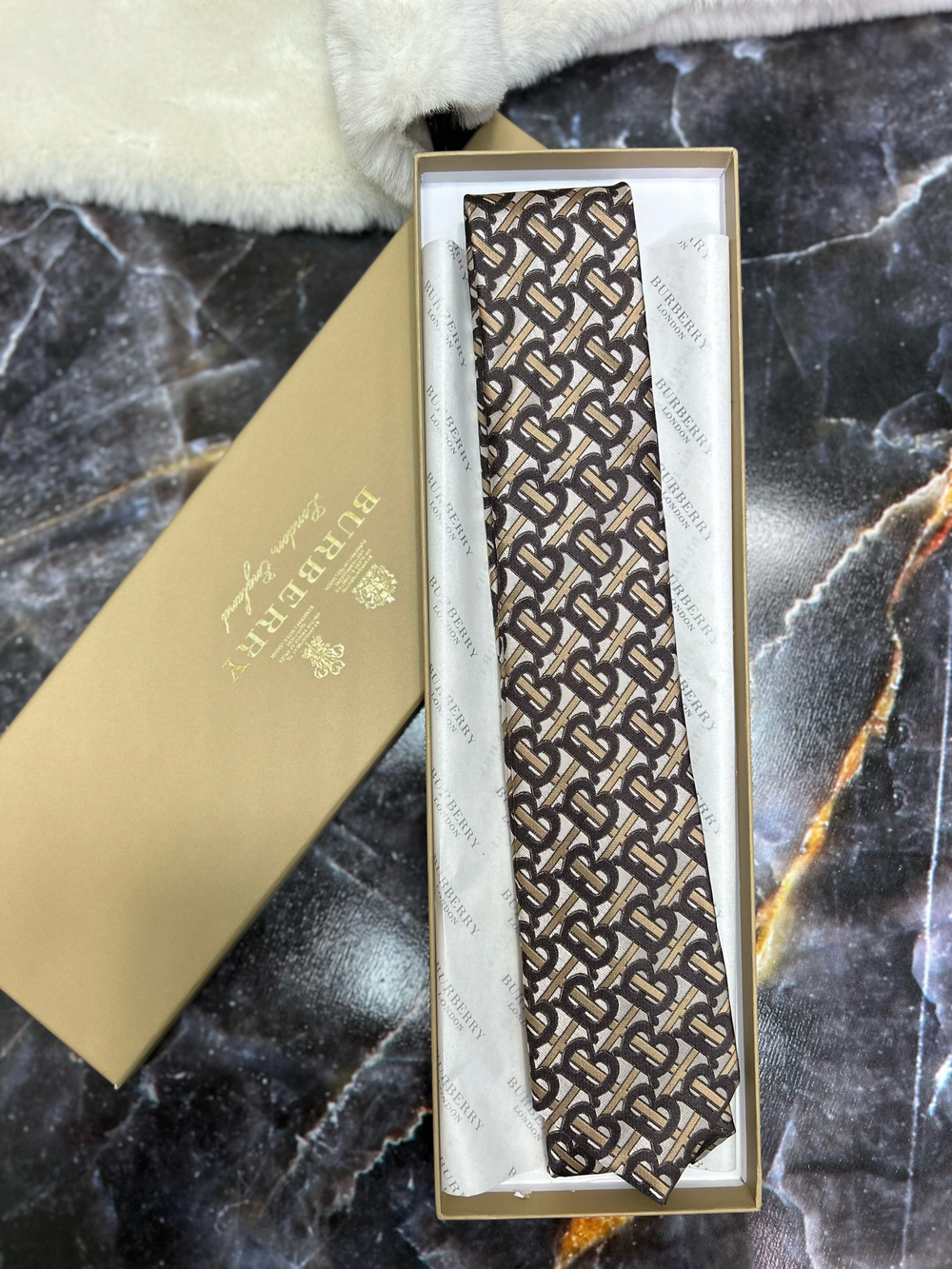 Галстук Burberry