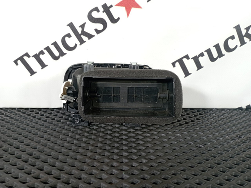 Дефлектор воздуховода правый 2023г