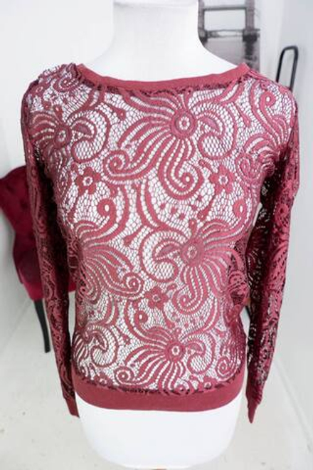 Блузка ажурная, визуально на 44 размер