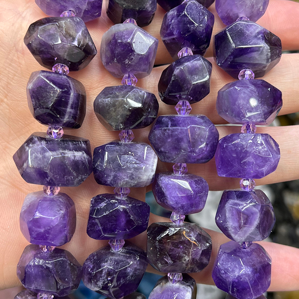 Аметист бусины 18х13 мм, крупная грань, нитка 38 см