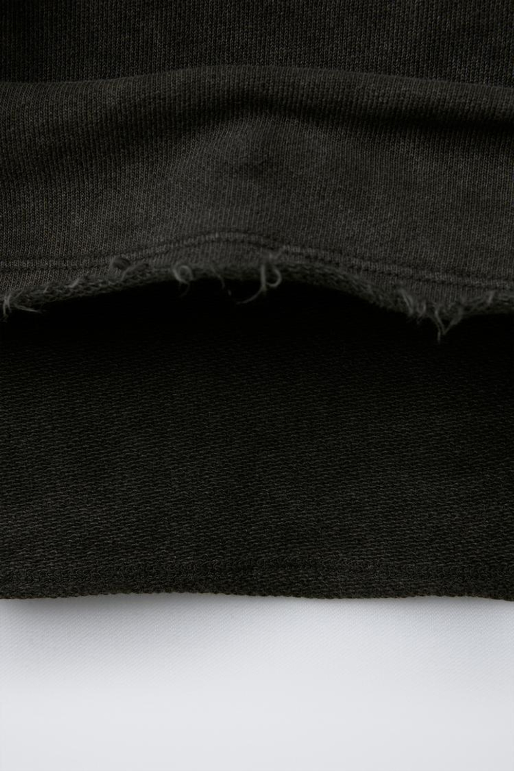 ZARA ФУТБОЛКА С ЭФФЕКТОМ ПОТЕРТОСТИ И КАПЮШОНОМ, АНТРАЦИТОВО-СЕРЫЙ