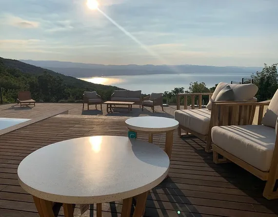 Комплект уличной мебели Woodland из массива эвкалипта, диван, 2 кресла, столик