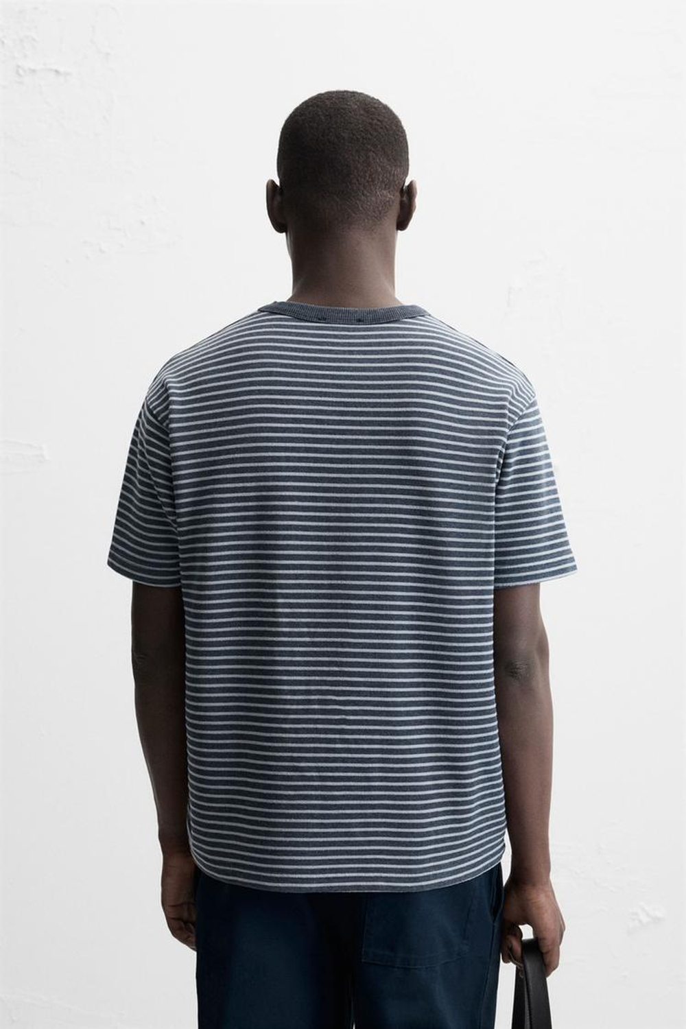 ZARA ЖАККАРДОВАЯ ТОЛСТОВКА В ПОЛОСКУ, ИНДИГО