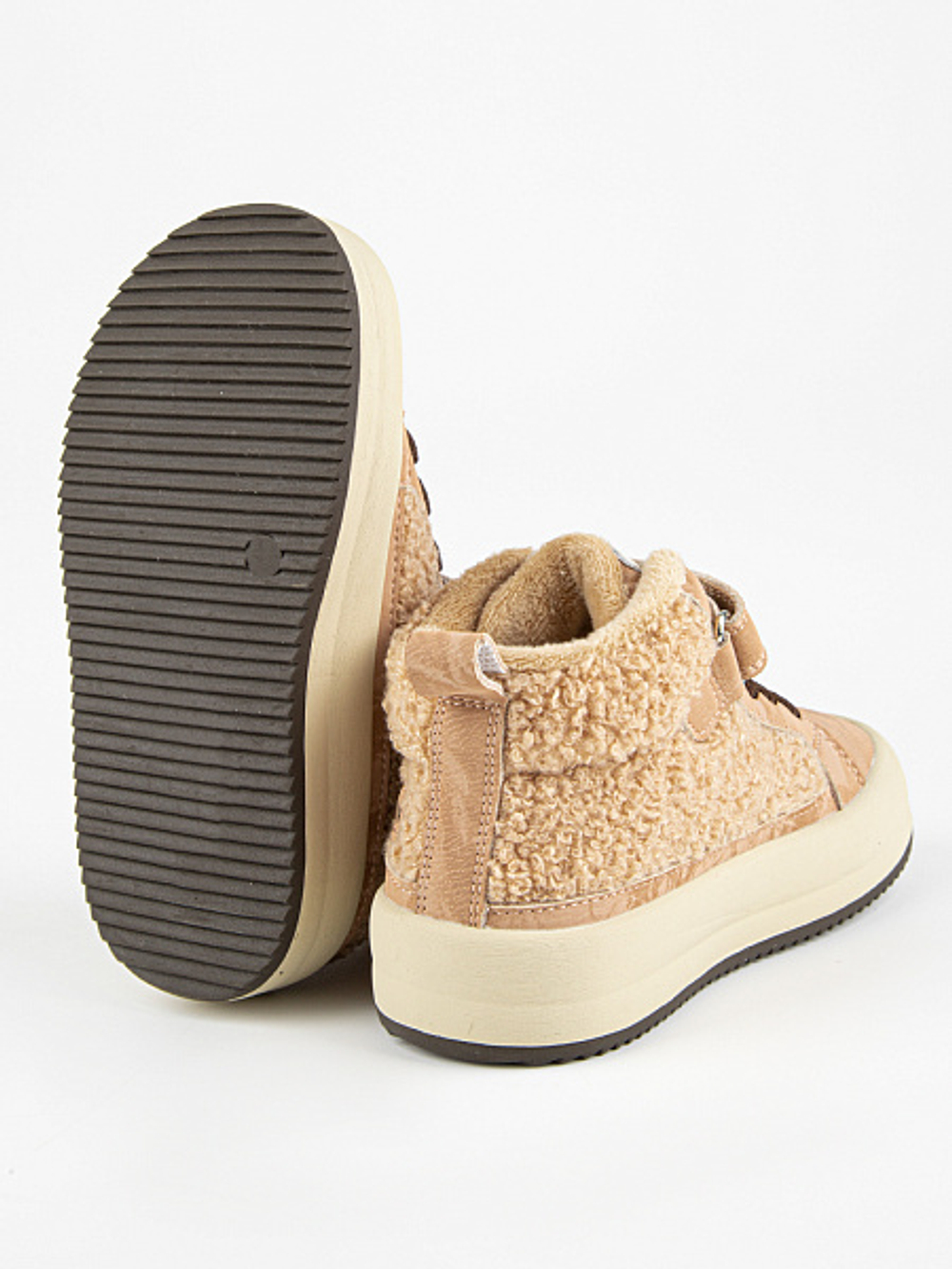 Кроссовки утепленные