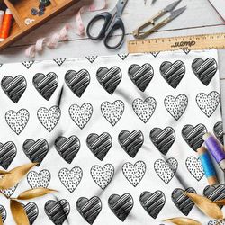 Ткань муслин чёрные сердечки на белом фоне