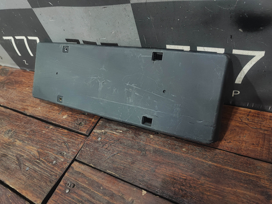 Площадка гос. номера Omoda S5 22-нв Б/У Оригинал 602002856AA