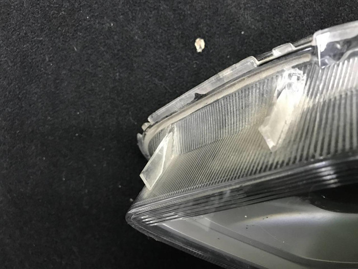 Стекло фары левое Kia Rio 4 FB (2017-2020)