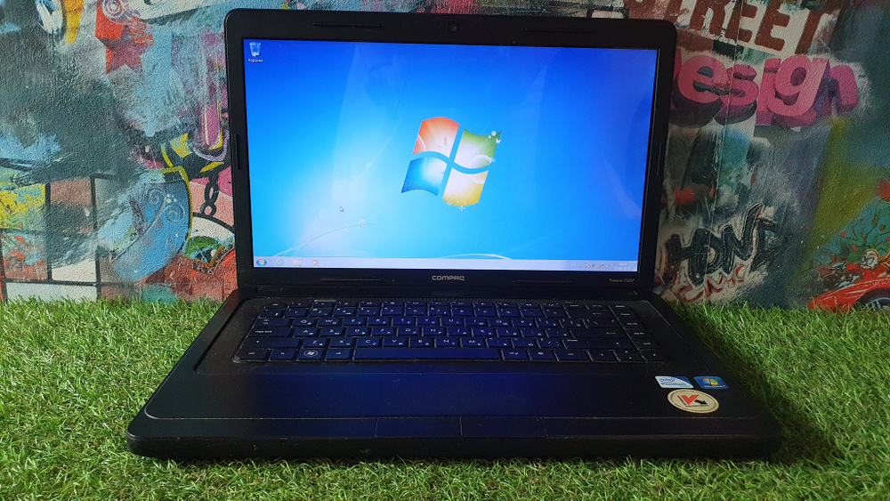 Ноутбук HP  Pentium/4 Gb