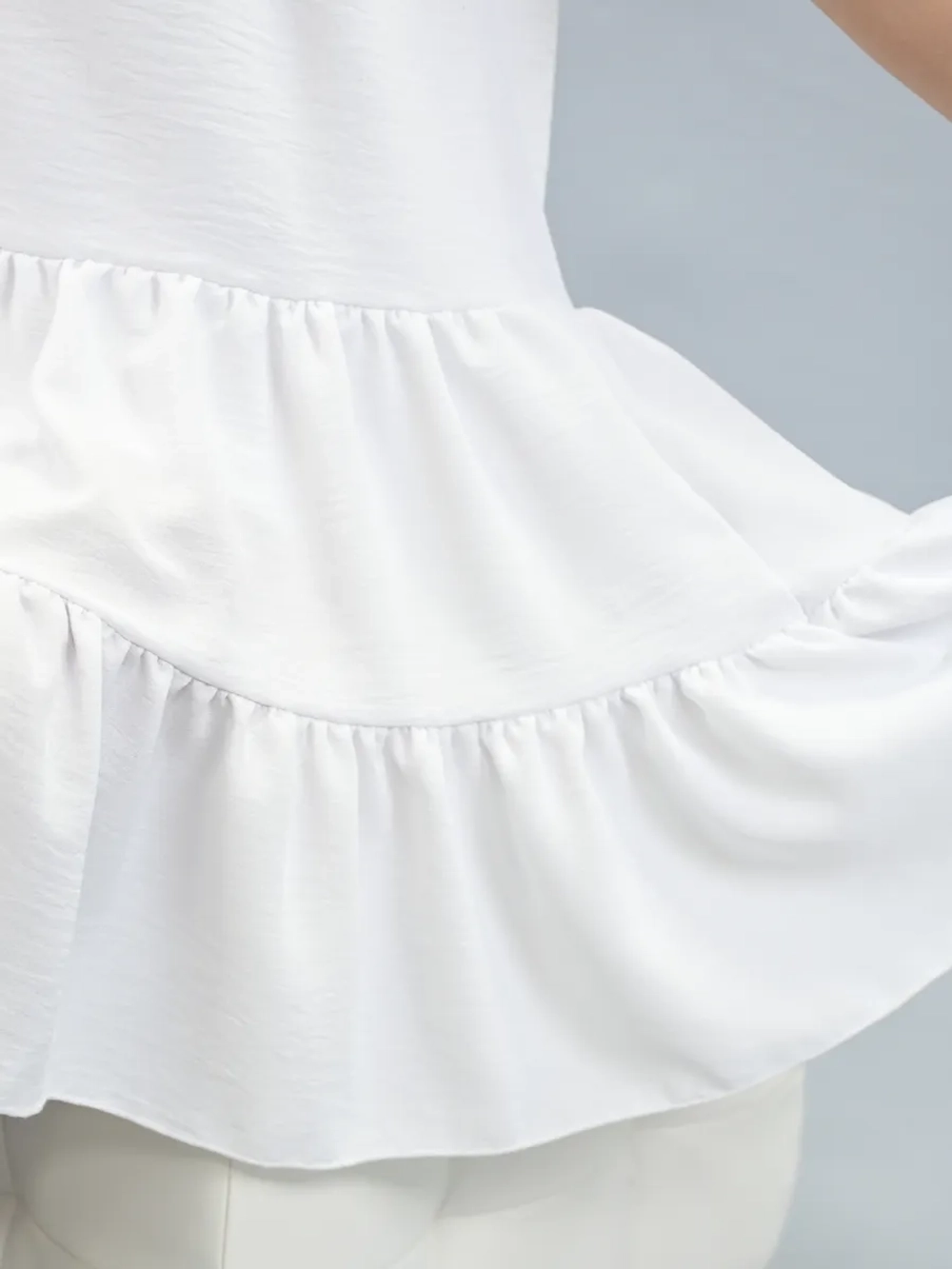 Платье нарядное для девочки с пайетками