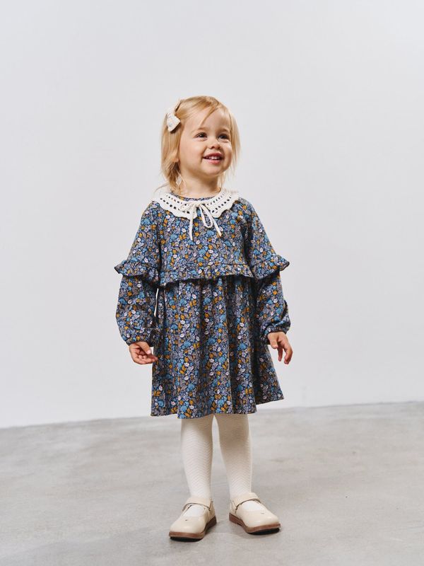 Платье с рюшами 