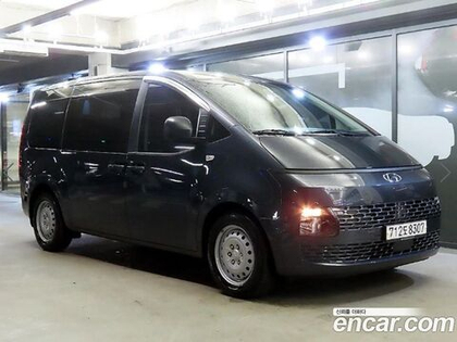 Hyundai Staria 4WD Tourer 11-и местный (04.2022)