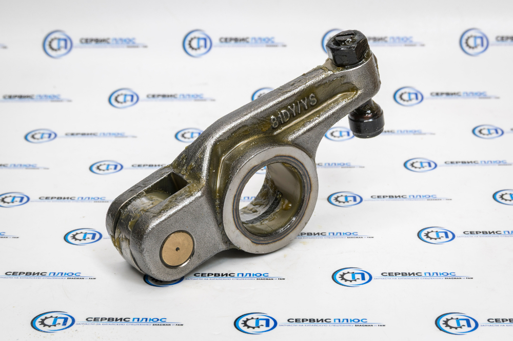 Коромысло впускного клапана 81D Е5 1007110B81DY