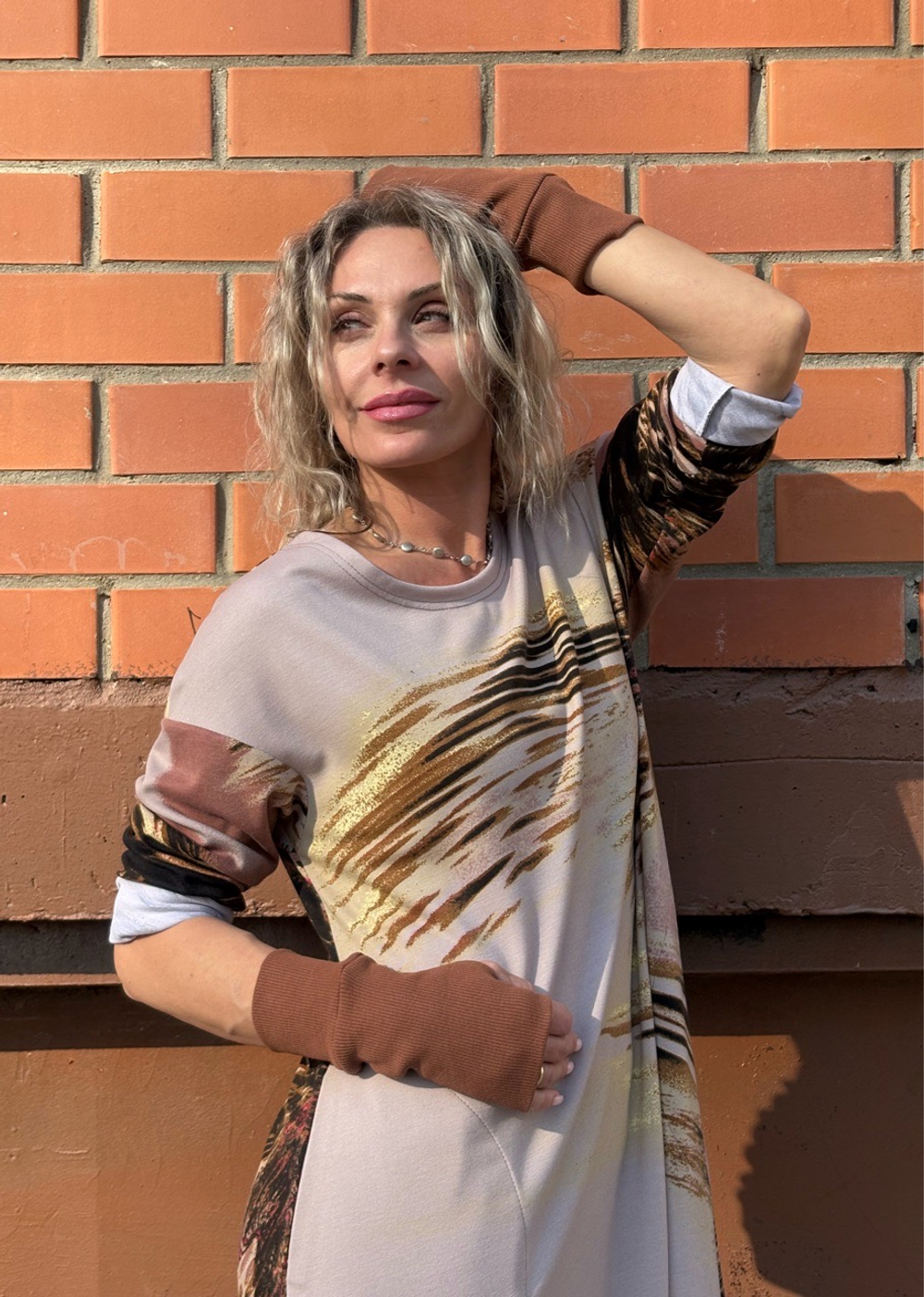 Платье / бочонок / трикотаж бежевый