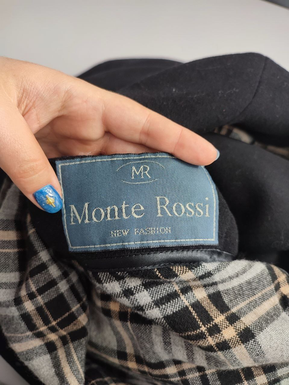 Пальто Monte Rossi  шерстяное 54 размер