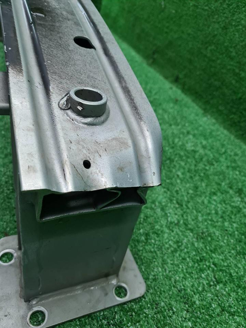 Усилитель передний Hongqi HS5 (2019-н.в.)