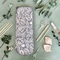 Органайзер пенал для спиц, проволоки, стеков и других инструментов для рукоделия (голубой, на молнии)