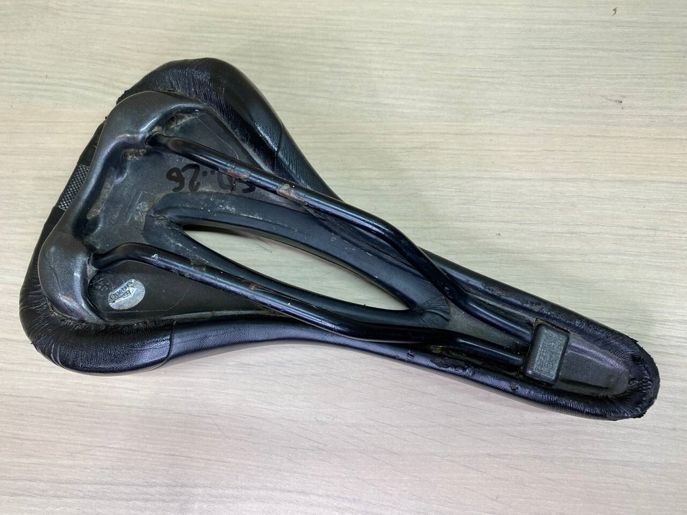 Велосипедное седло Cube Selle Italia CLS Gel L