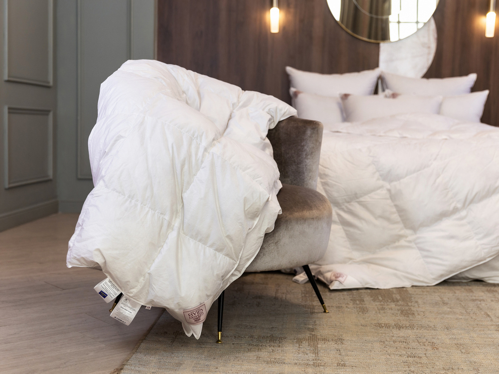 Одеяло всесезонное облегченное 200х200 German Grass Silver Down Grass