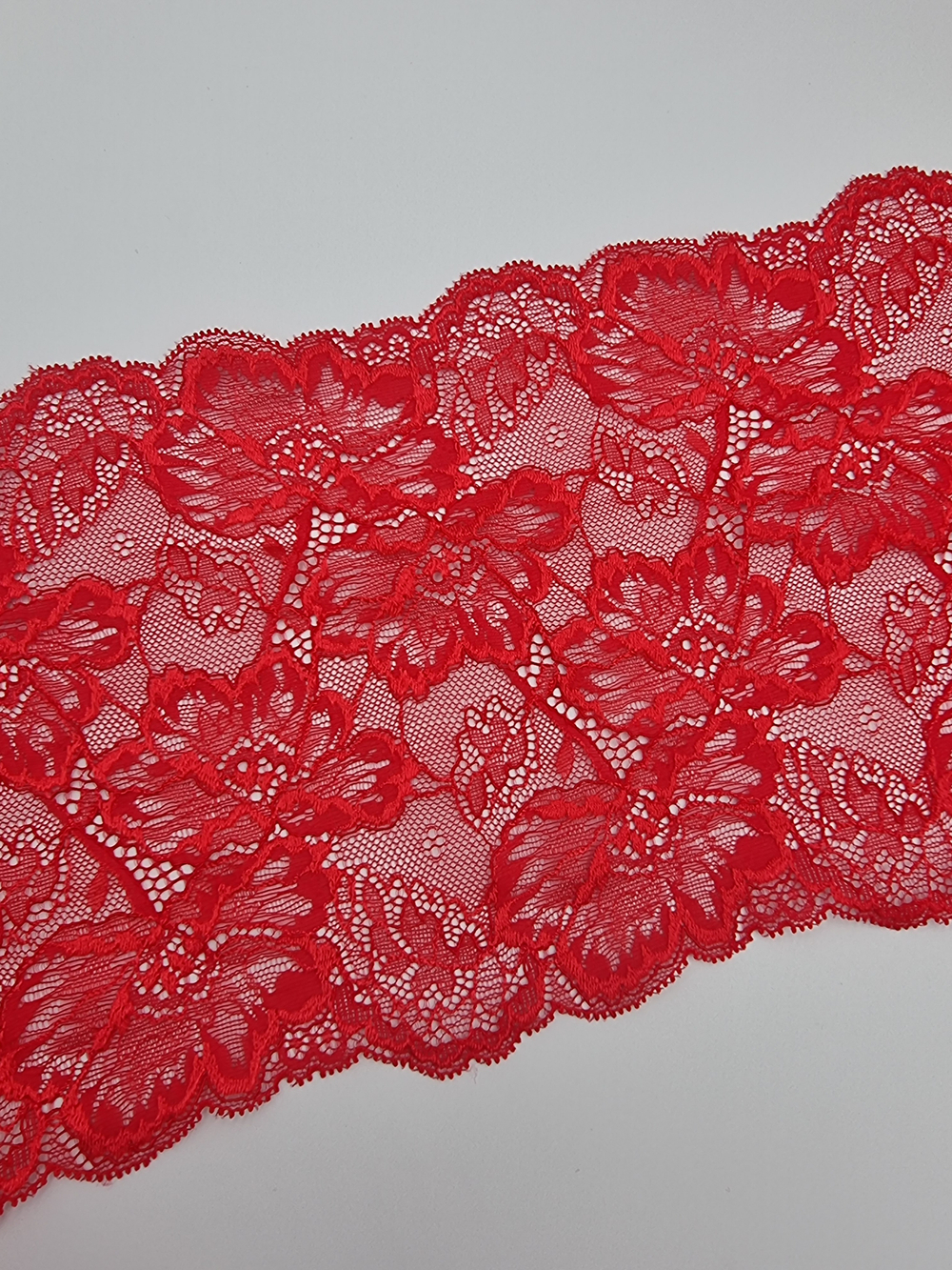 Кружево эластичное красное КС75 (19 см)