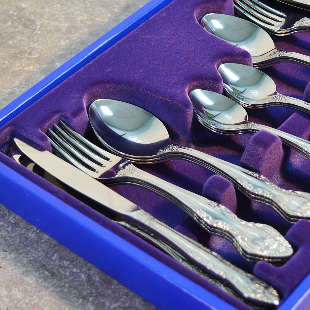 Набор столовых приборов 24 предмета "Тройка" ПВХ флок