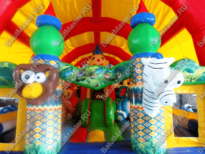 Коммерческий надувной батут "Зверята с крышей" 10*6*6 м