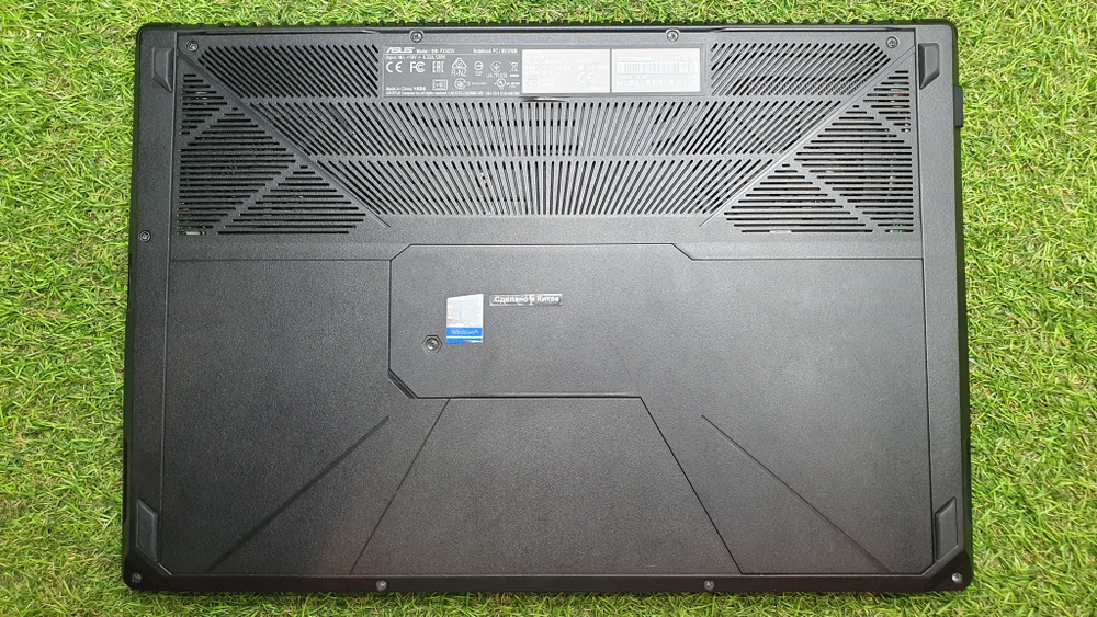 Игровой ASUS i5-7/8Gb/GTX 1050 2Gb/FHD/FX503VD-E4139T [90nr0gn1-m02770]/Windows 10