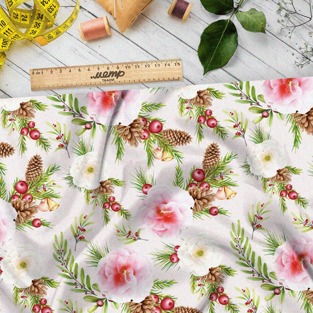 Ткань оксфорд 210 нежные розовые цветы, шишки и омела