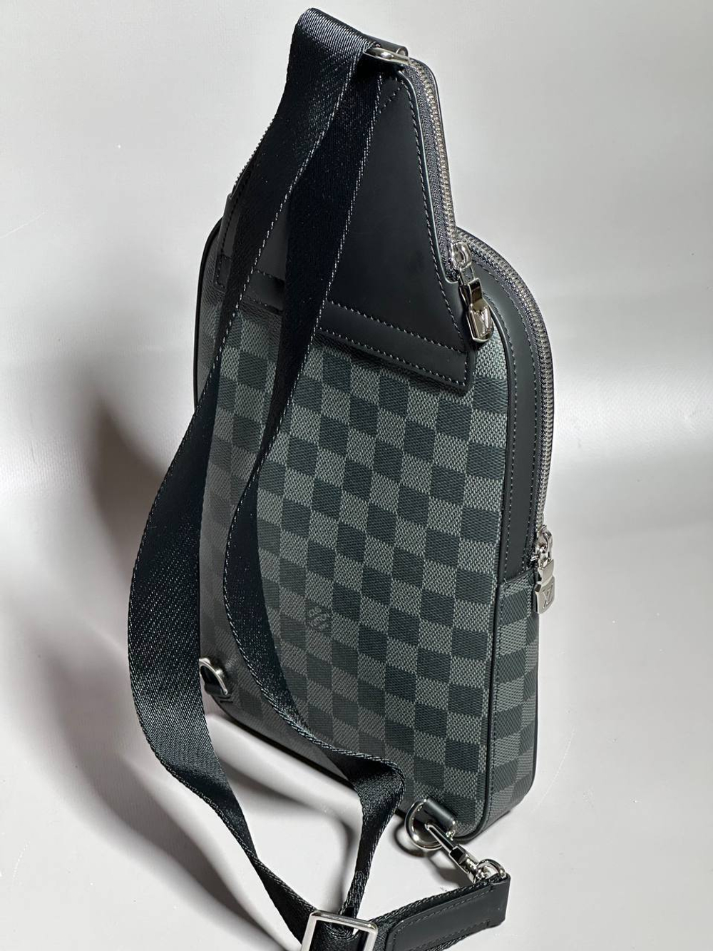 Сумка-мессенджер Louis Vuitton