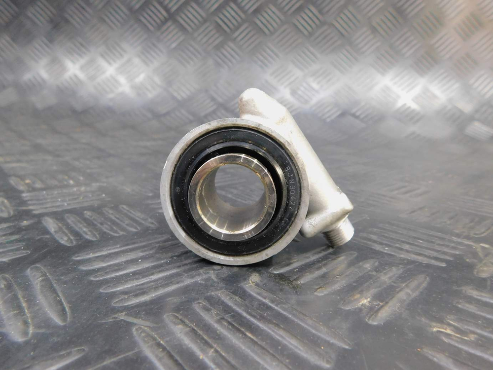 Редуктор спидометра Kawasaki ZZR 400 98 053110