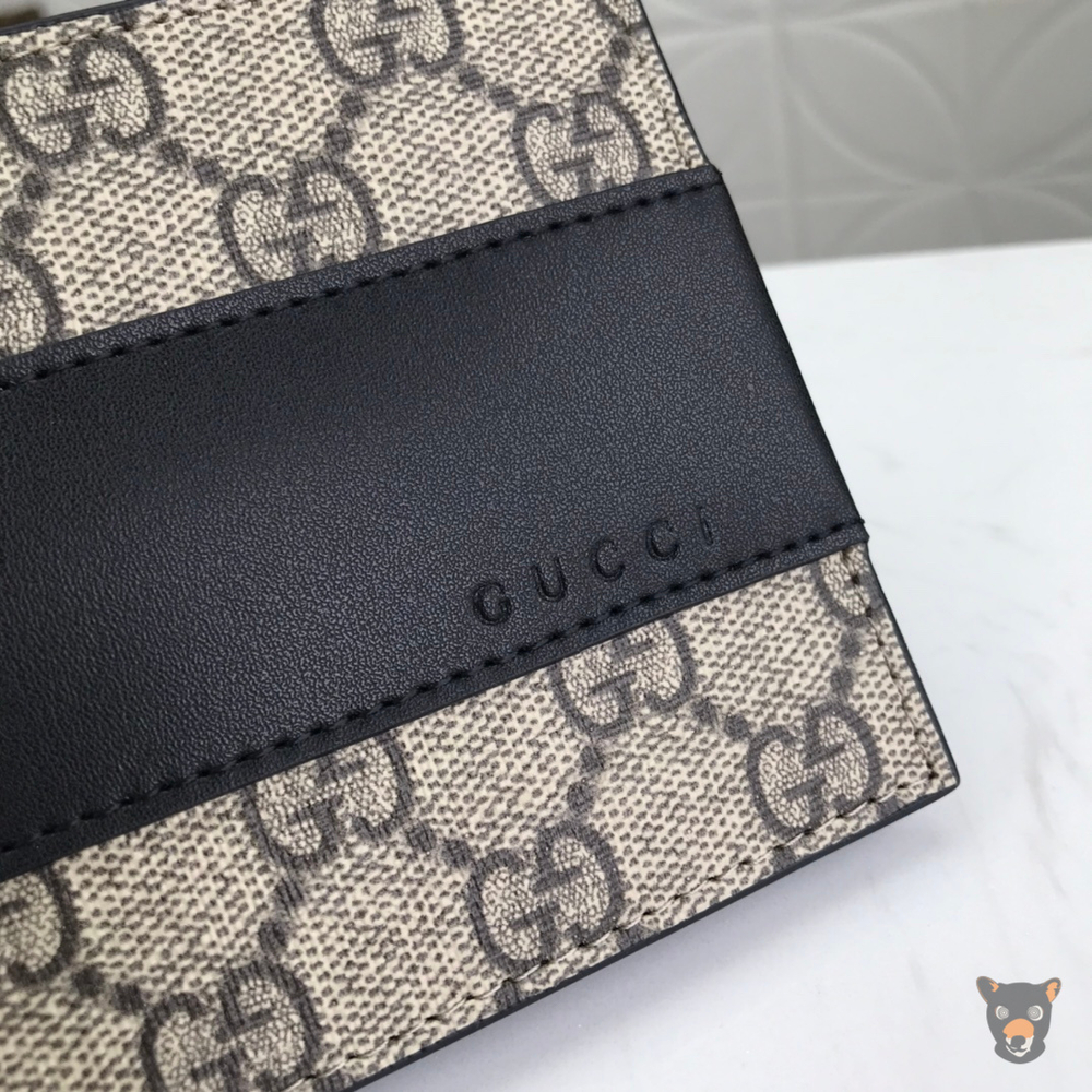 Бумажник Gucci "GG Supreme"