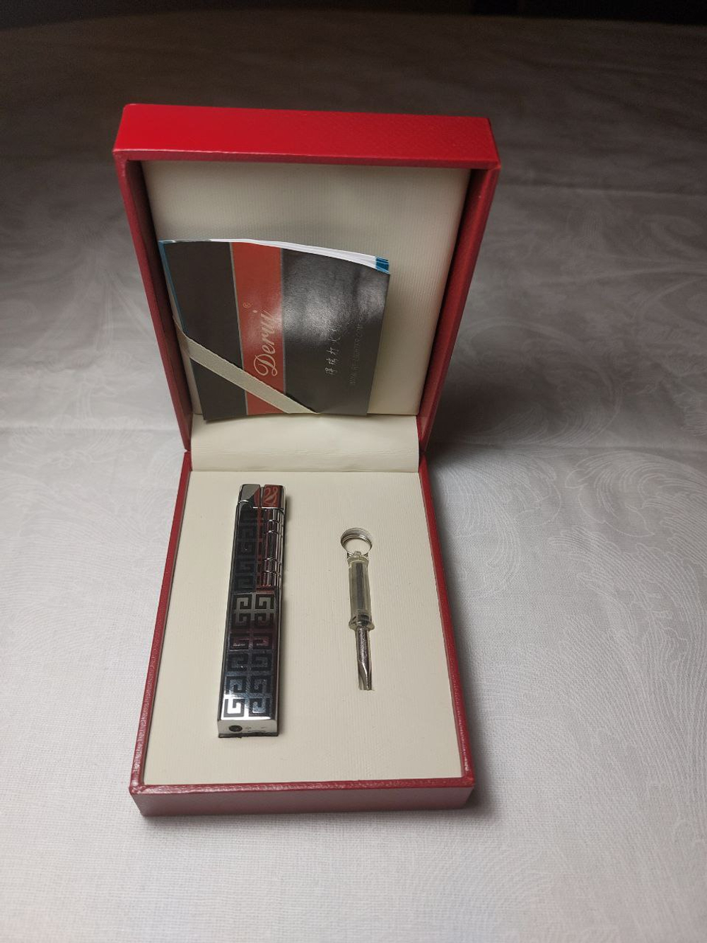 Зажигалка кремниевая серая