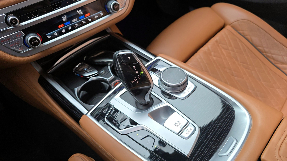 BMW 7 серии (G11) 740i M Sport